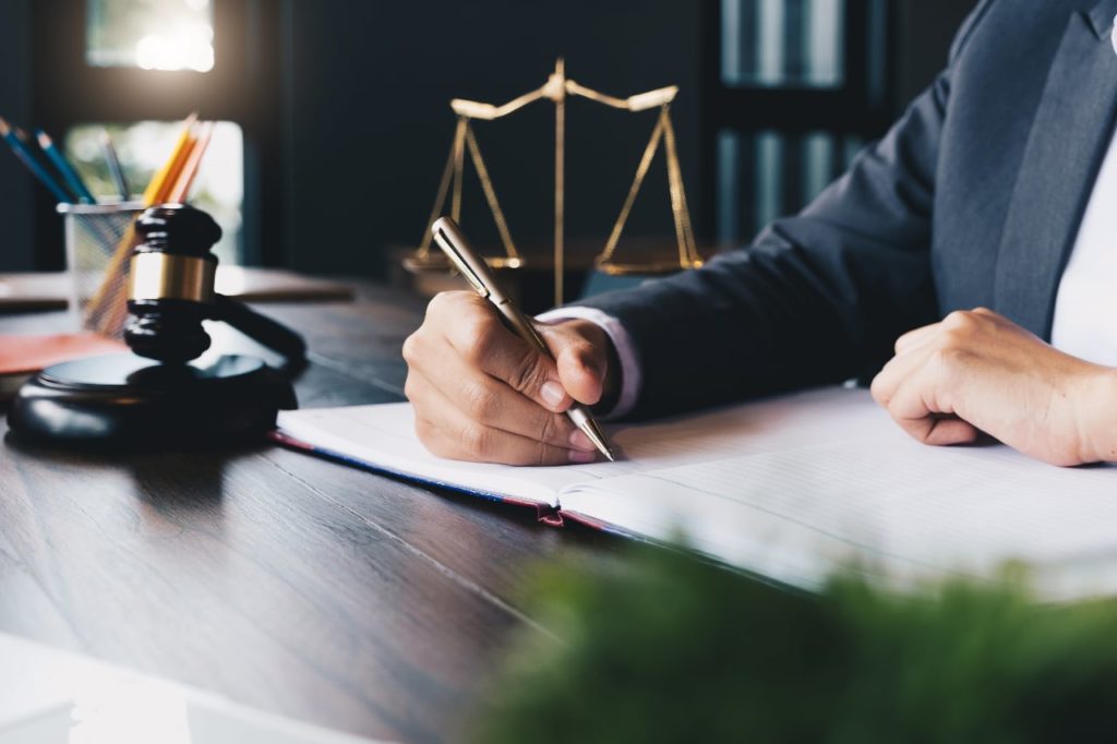 5 Reasons You Might Need To Hire A Lawyer