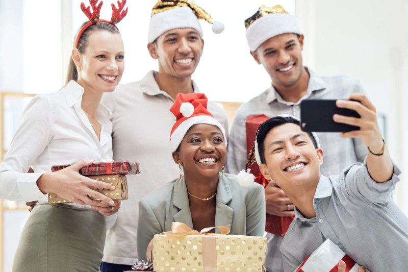 An Entrepreneur’s Guide to Holiday Gift Shopping for Employees
