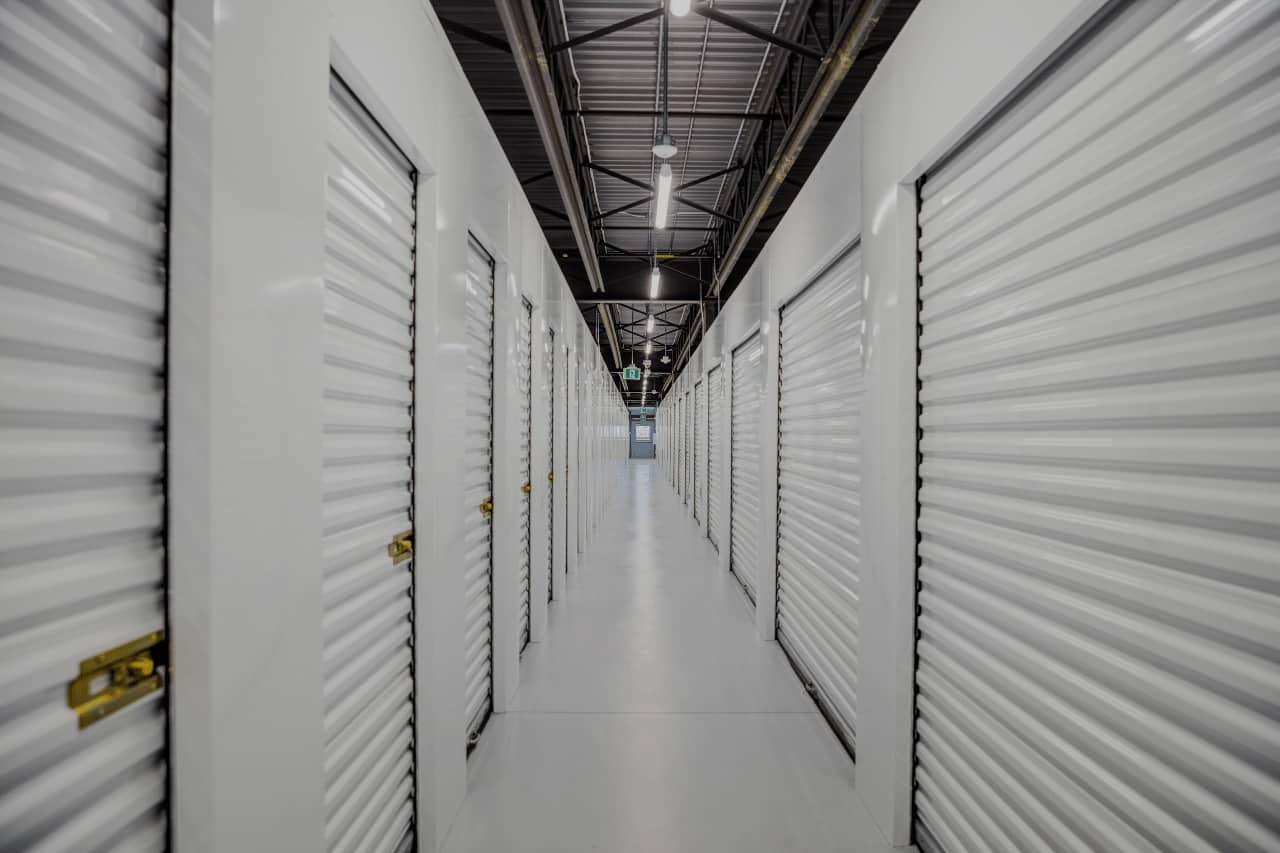 Dos and Don'ts of Working Out of a Storage Unit | Operations Management ...