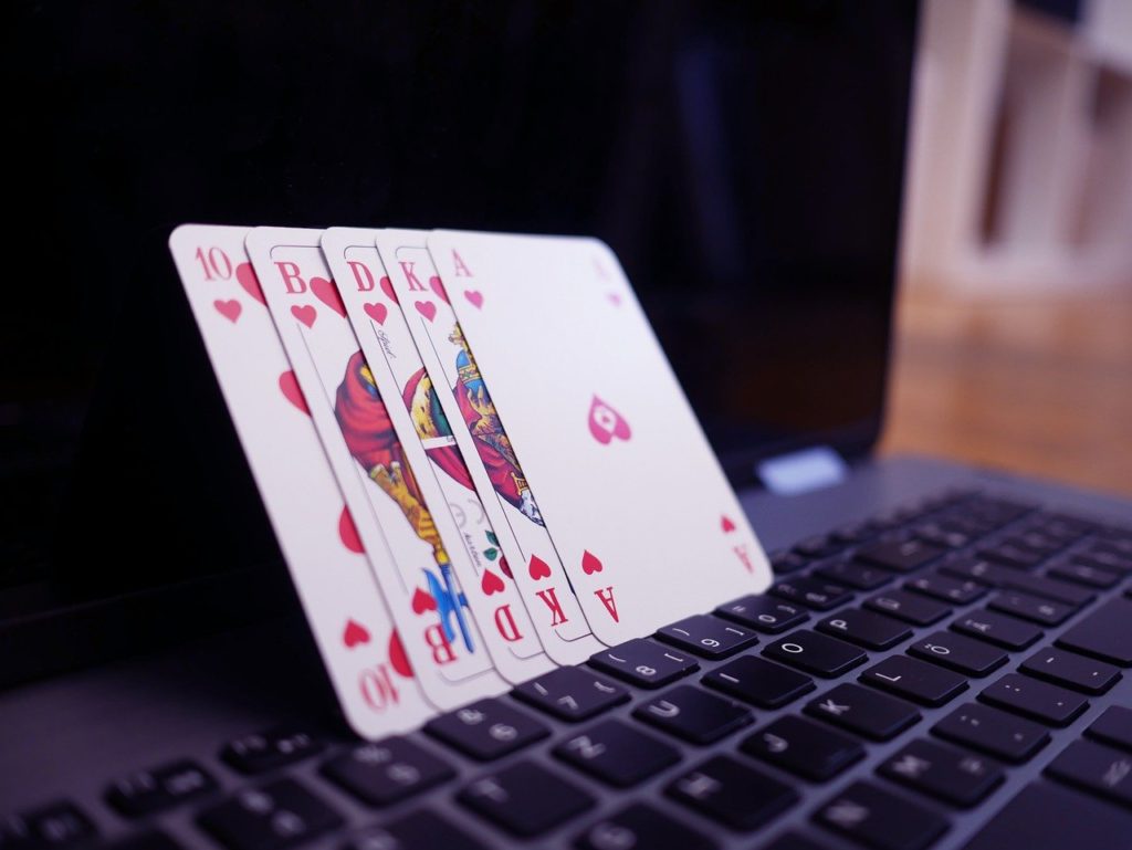 Why and How Online Casinos are Taking Over the Gambling Industry
